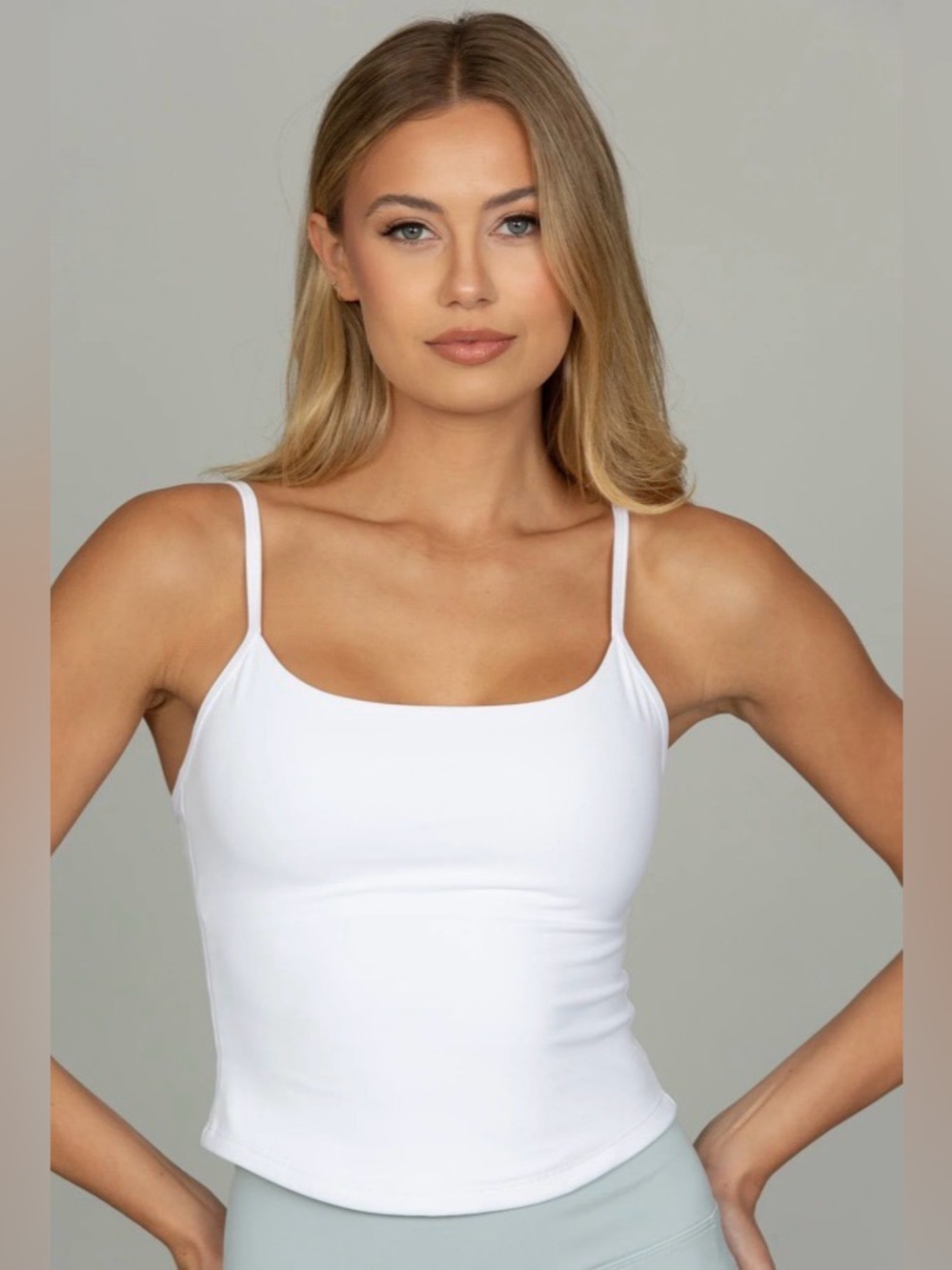 Gold Hinge White StrydeForm Tank
